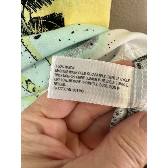 Original Use Men’s White Blue Shirt XXL Palm tree collared‎ button up Rayon - Picture 4 of 6